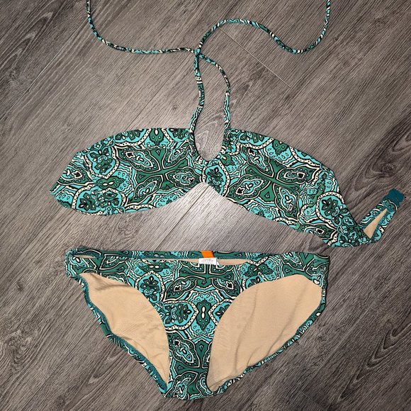 Halter Top Bikini - Picture 1 of 1